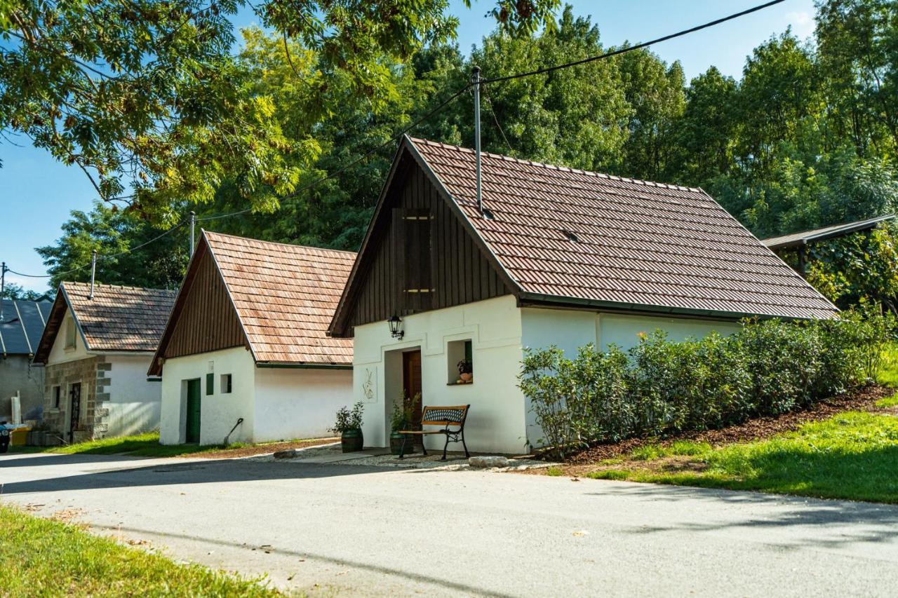 Winzerhof Kuessler - Weinviertel Stillfried Exterior foto