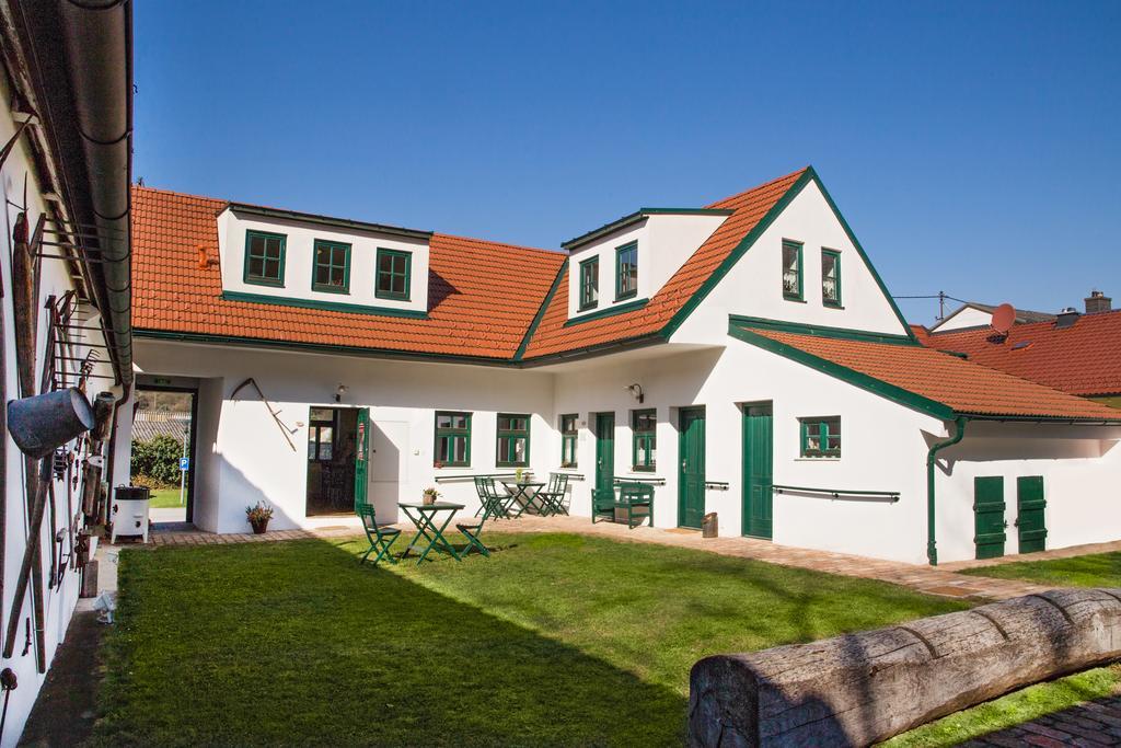 Winzerhof Kuessler - Weinviertel Stillfried Exterior foto